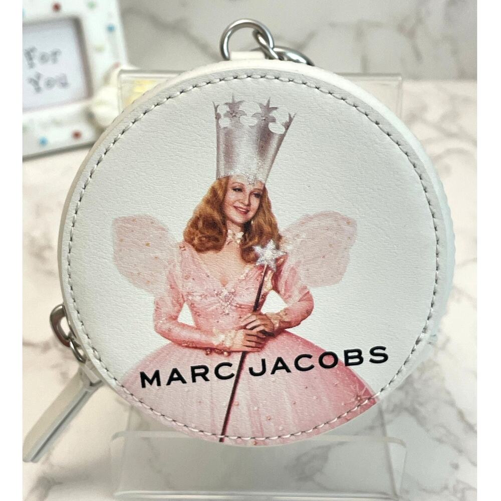 Marc Jacobs x The Wizard of Oz Leather Coin Pouch / Bag Charm NWT & MJ Mirror - Picture 3 of 11